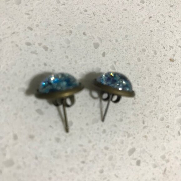Sparkly Blue Earrings - Picture 2 of 3